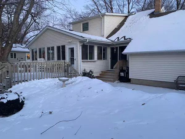 Marshall, MN 56258,902 Willow AVE