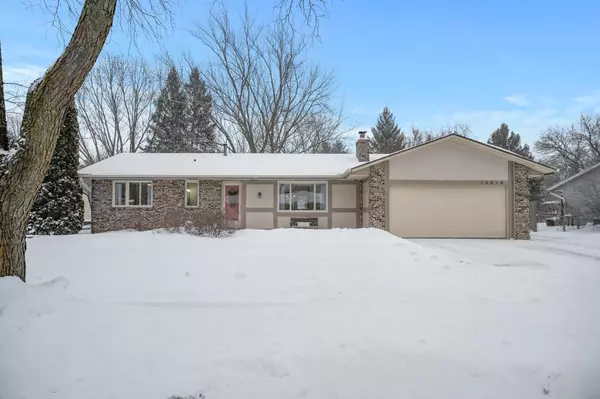 13018 Findlay AVE, Apple Valley, MN 55124