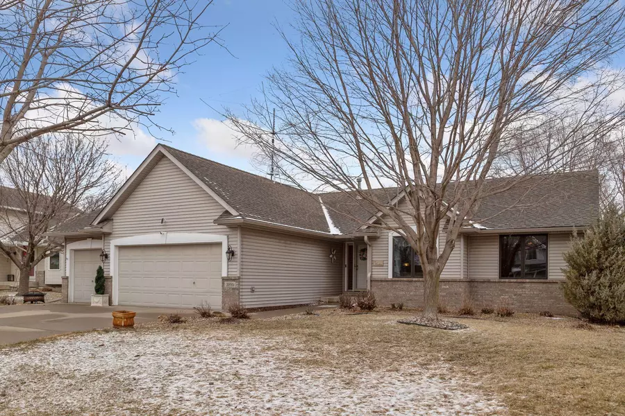 3895 Cardinal CT, Rosemount, MN 55068