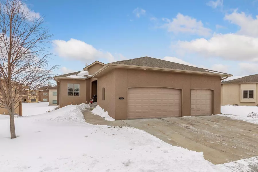 11034 Amen CIR NE, Blaine, MN 55449