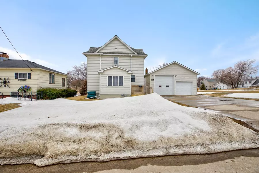 205 W Anna ST, Fairmont, MN 56031