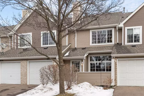 18253 Coneflower LN, Eden Prairie, MN 55346