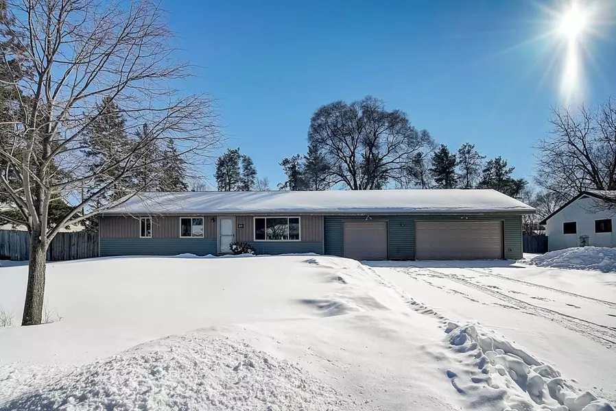 20 101st LN NW, Coon Rapids, MN 55448