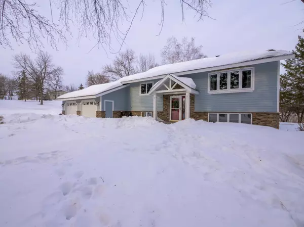 Alexandria, MN 56308,3601 Lake Taylor RD NW