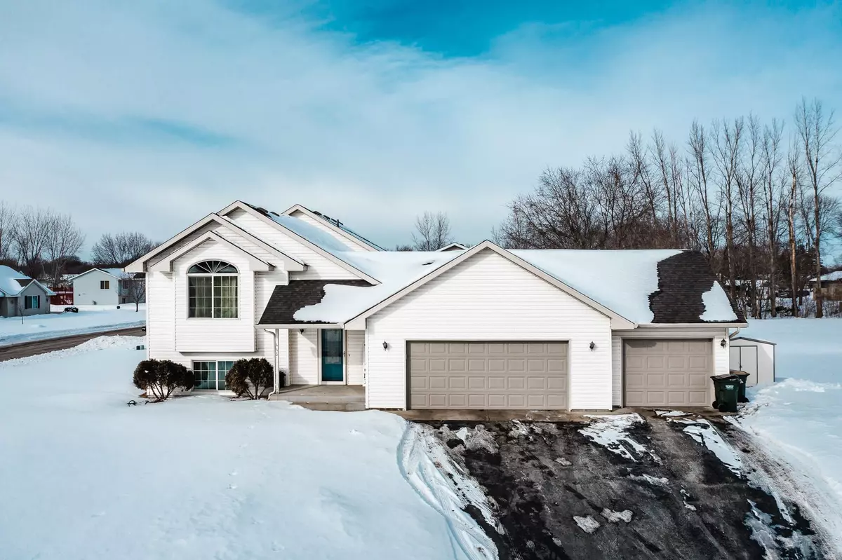 Waite Park, MN 56387,443 Cedarwood CT