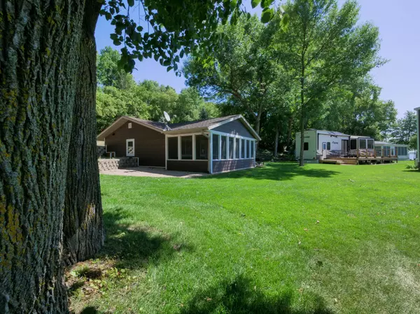 Alexandria, MN 56308,5055, 5021 W Lake Mary DR SW #20&21