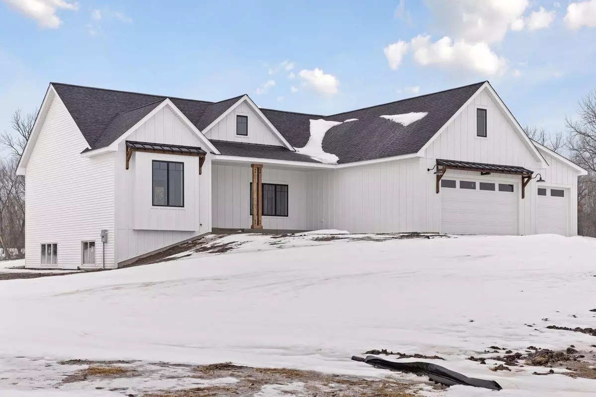 Hudson, WI 54016,362 Moelter Lane