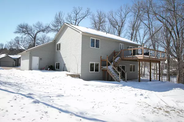 North Branch, MN 55056,7818 385th ST