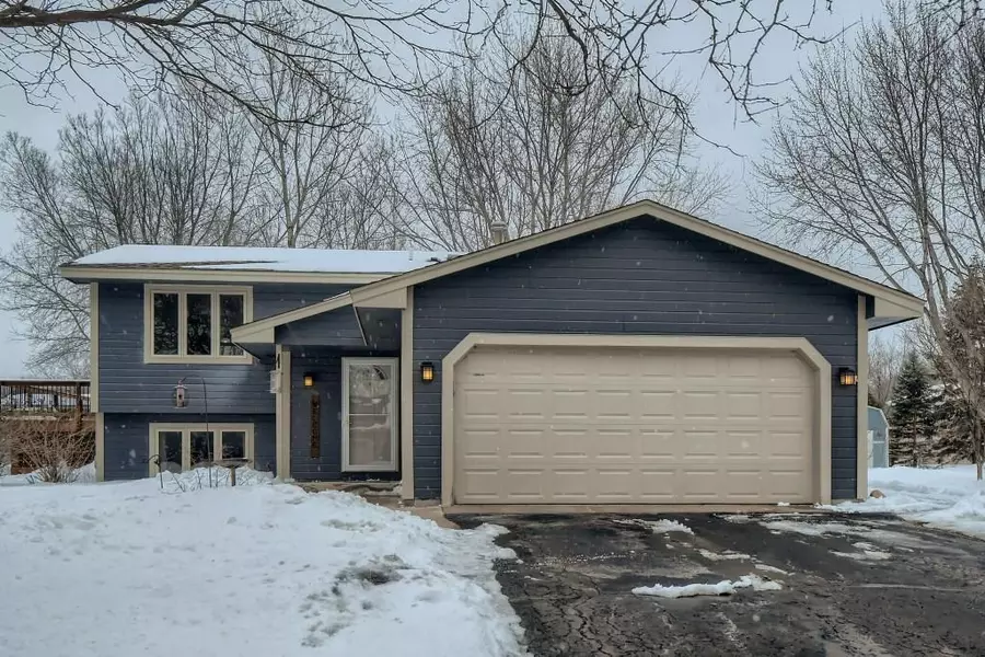 12806 Quaker LN N, Champlin, MN 55316