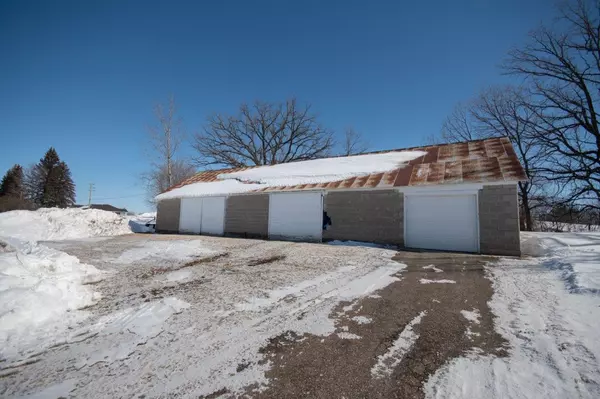 Eagle Bend, MN 56446,322 Central AVE N