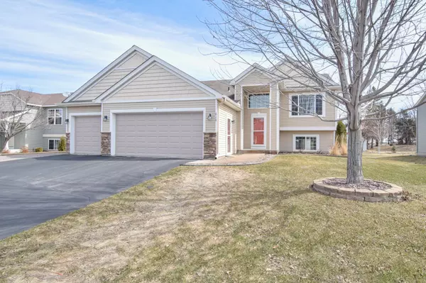 616 Dillon AVE N, Montrose, MN 55363