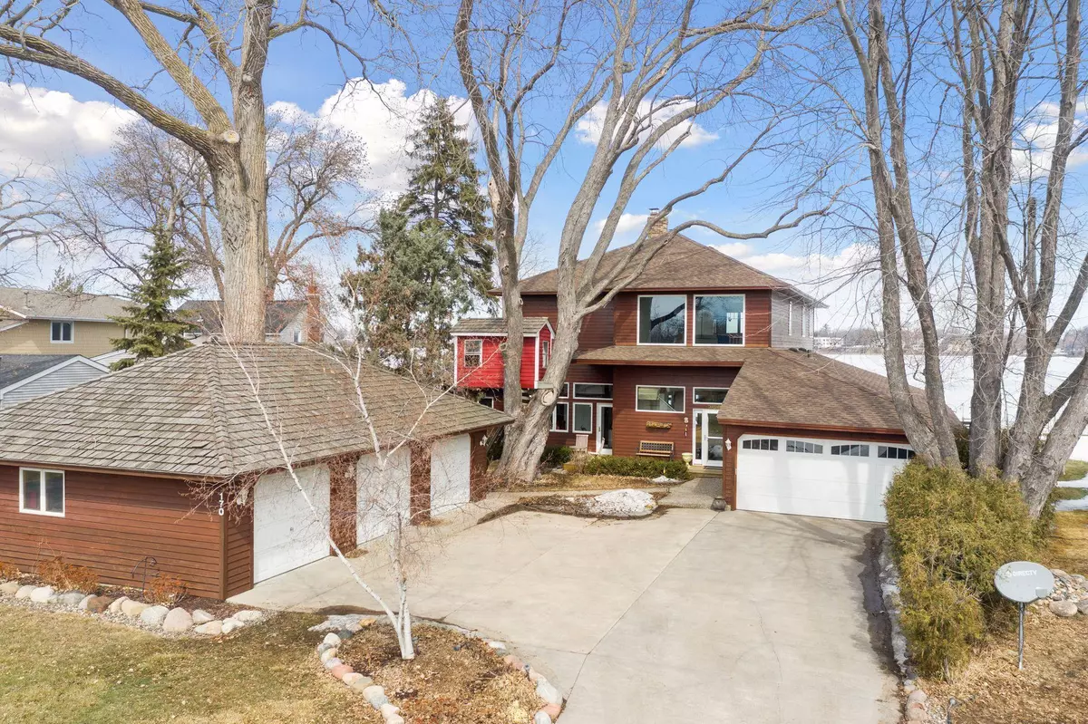 Tonka Bay, MN 55331,170 Interlachen LN