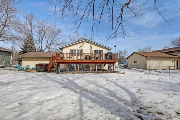 Maple Grove, MN 55369,10599 97th PL N