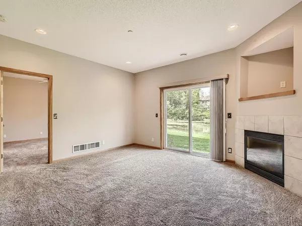 Mahtomedi, MN 55115,1333 Echo Lake CT