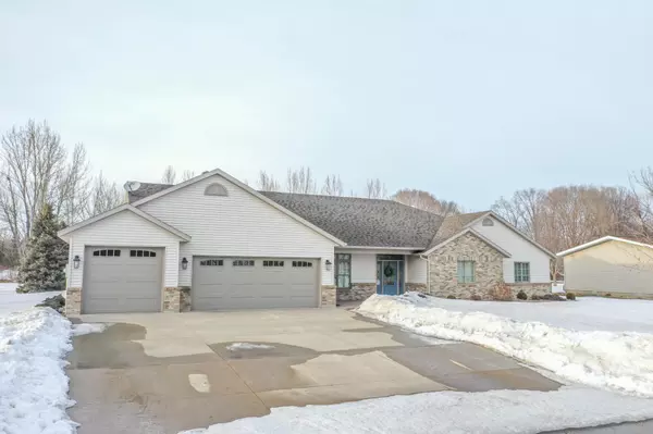 626 E 2nd ST, Starbuck, MN 56381