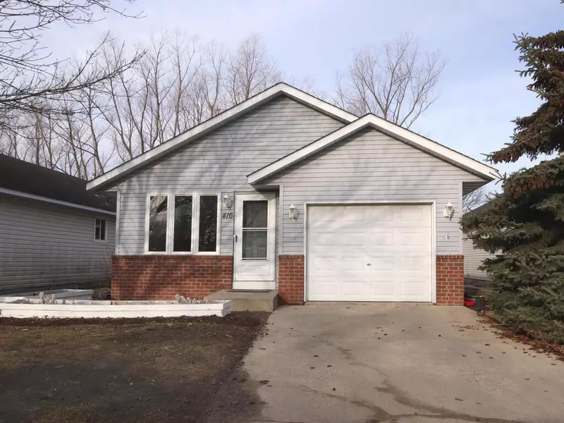 416 Lady Slipper AVE NE, New Prague, MN 56071