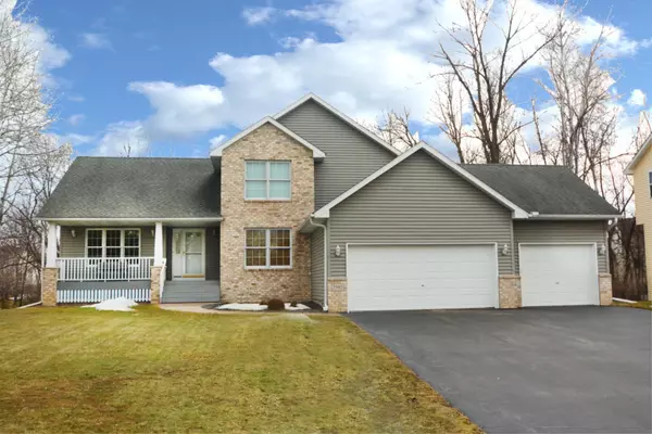 2592 Blue Bill CIR, White Bear Lake, MN 55110