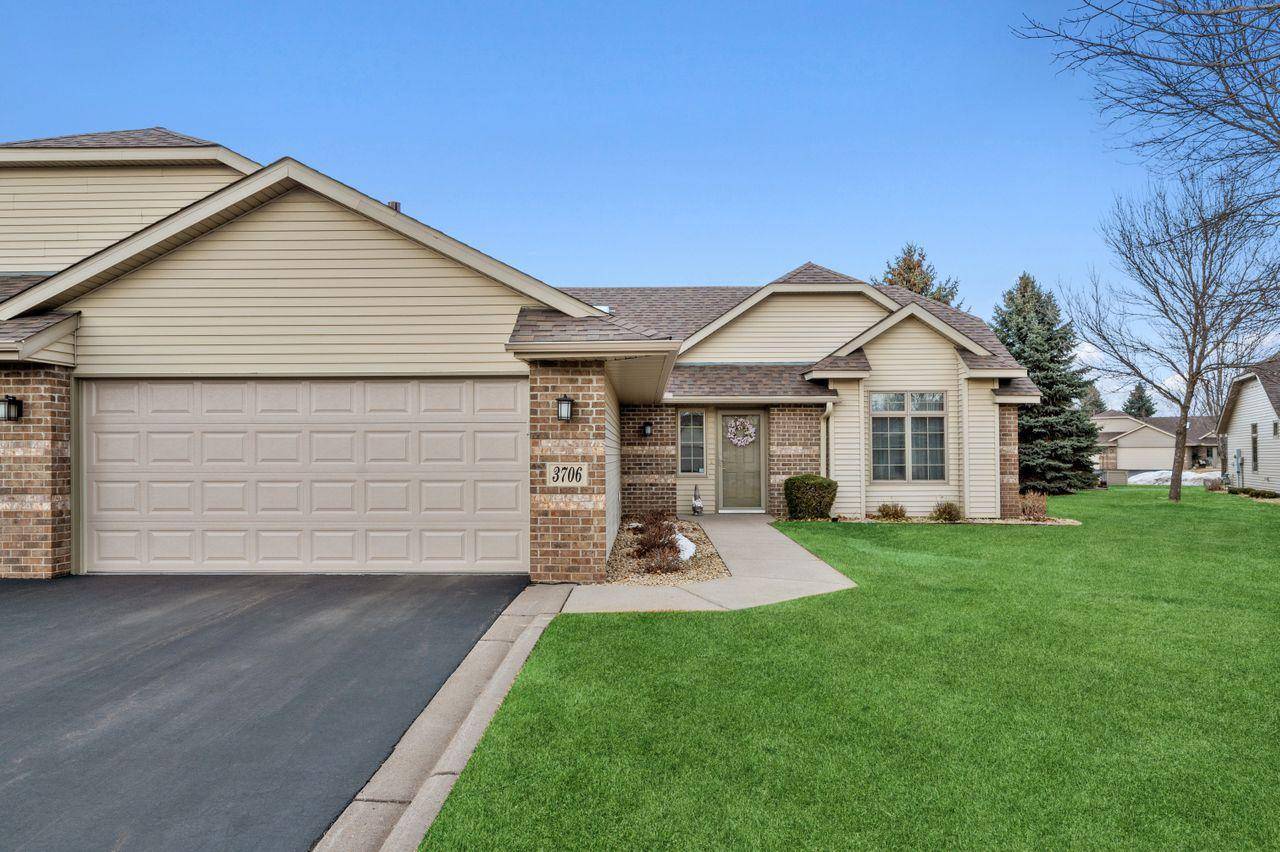 3706 Impatiens LN N, Brooklyn Park, MN 55443
