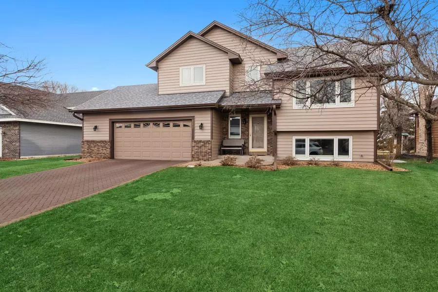 9024 Moorland Chase, Brooklyn Park, MN 55443