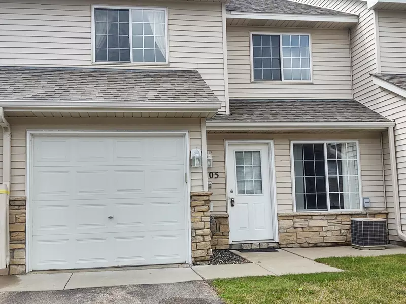 8905 Partridge RD, Saint Bonifacius, MN 55375