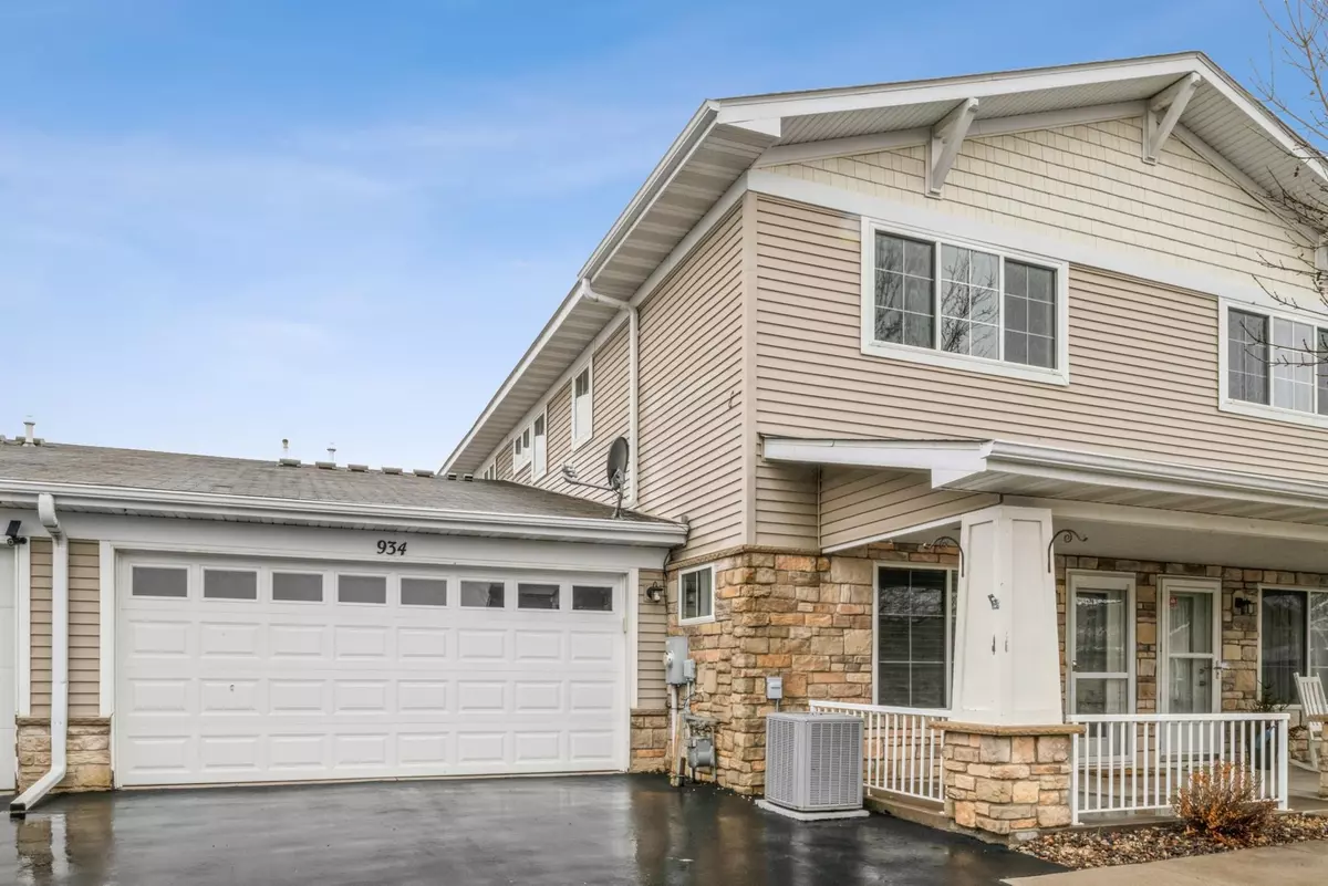 Delano, MN 55328,934 Crossing WAY