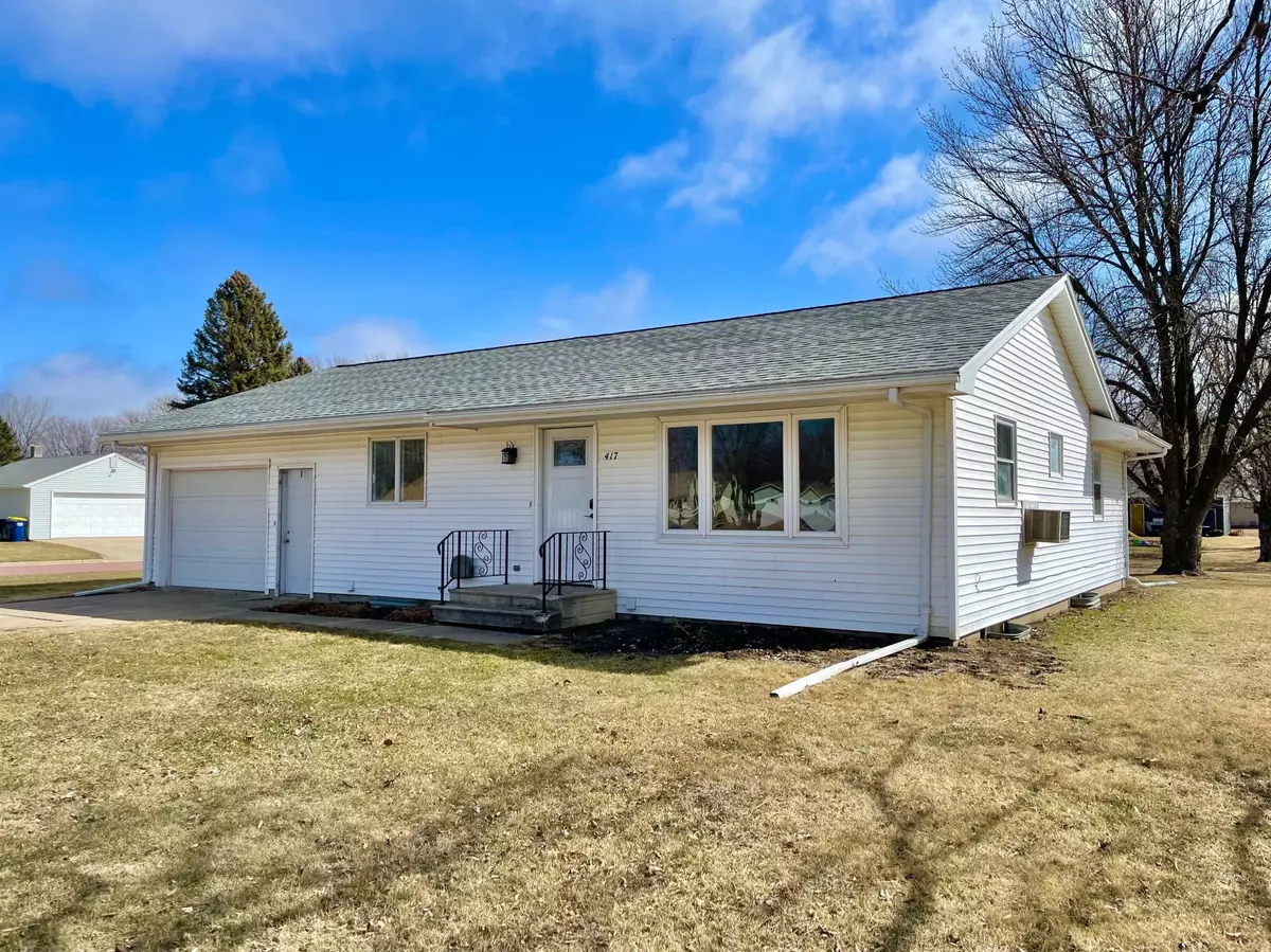 Springfield, MN 56087,417 N Jackson AVE