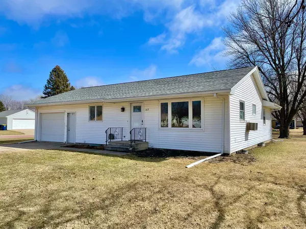 417 N Jackson AVE, Springfield, MN 56087