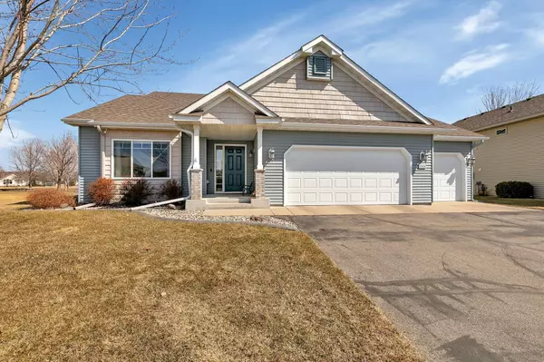 1205 Cory LN, Saint Cloud, MN 56303