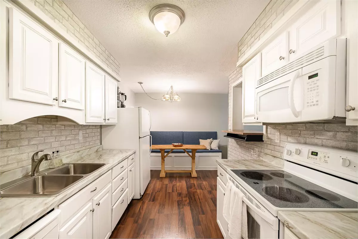 Saint Louis Park, MN 55426,450 Ford RD #101