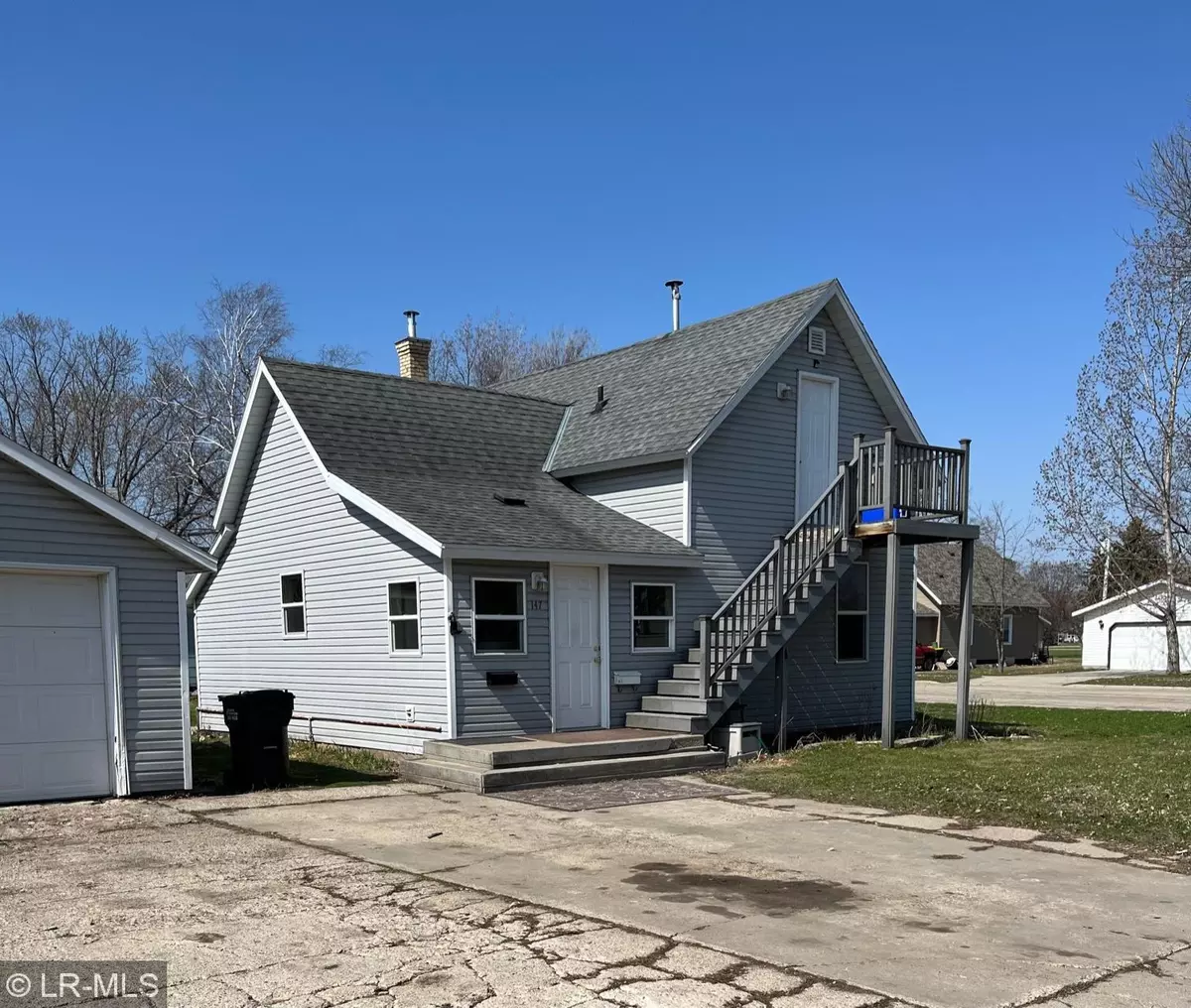 Perham, MN 56573,147 5th ST NW