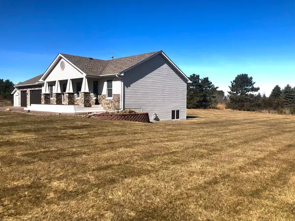 Hudson Twp, WI 54016,714 Waldroff Farm RD