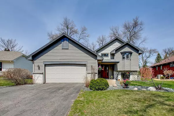 Brooklyn Park, MN 55443,8954 Montegue TER