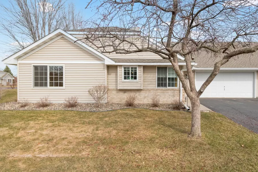 8609 Oxford LN, Brooklyn Park, MN 55443