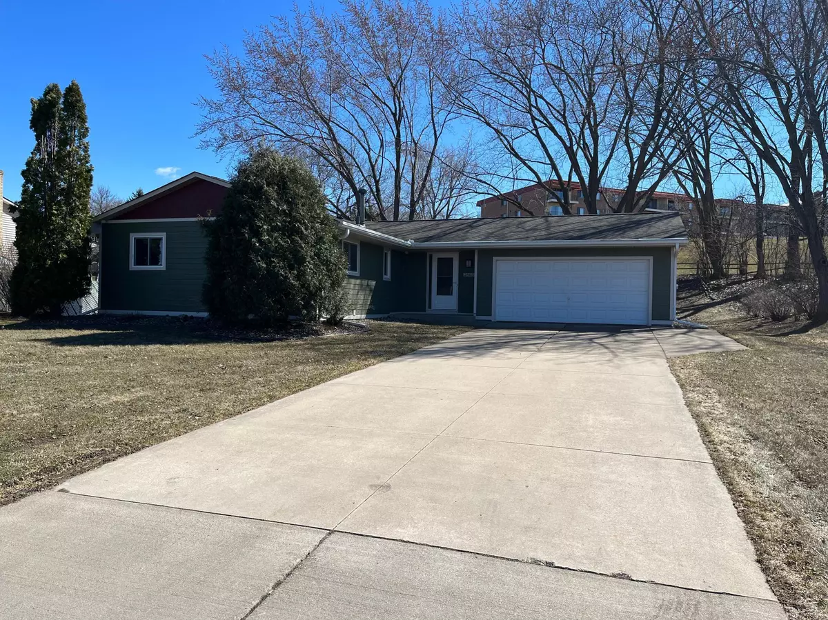 Burnsville, MN 55337,2803 E 117th ST