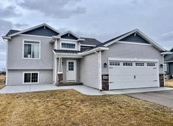 800 10th ST, Clearwater, MN 55320