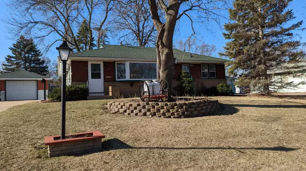 Fridley, MN 55432,650 Helene PL NE