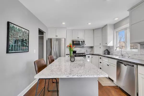 Plymouth, MN 55446,3890 Glacier PL N