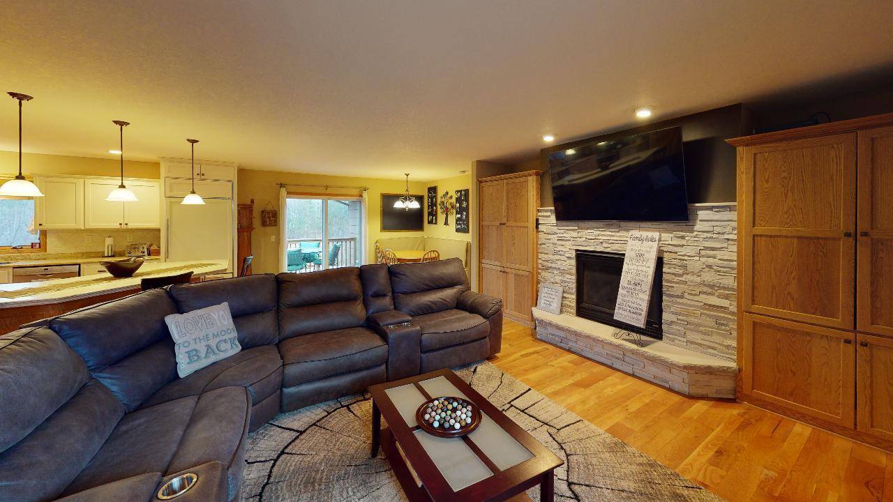 Cambridge, MN 55008,839 345th AVE NW