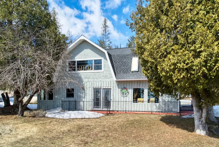 5871 N North Shore RD, Duluth, MN 55804