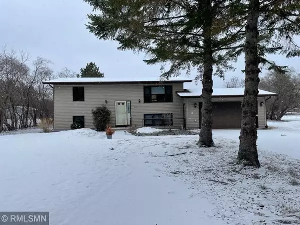 450 Wren TRL NW, Backus, MN 56435