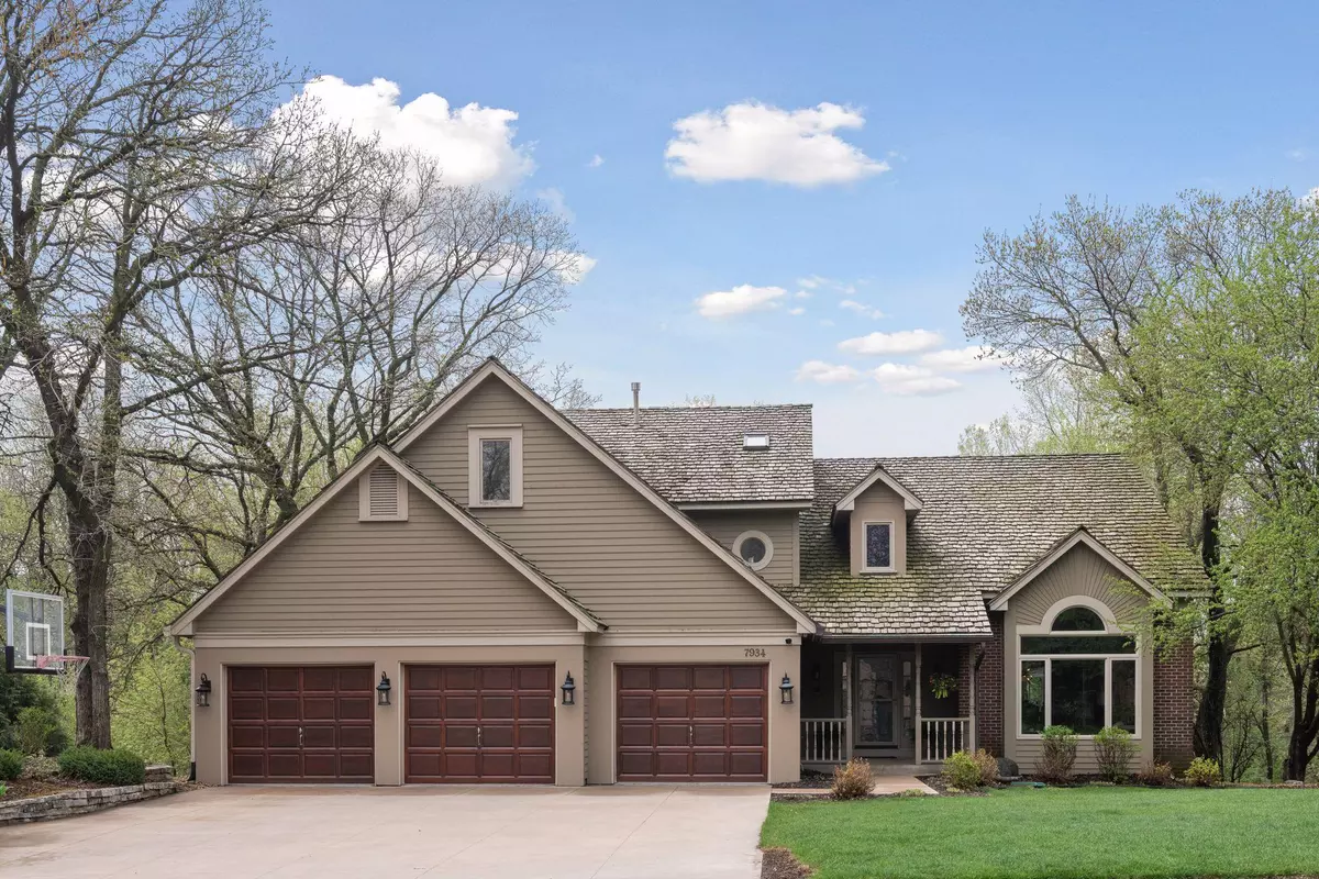 Apple Valley, MN 55124,7934 Gurney CT