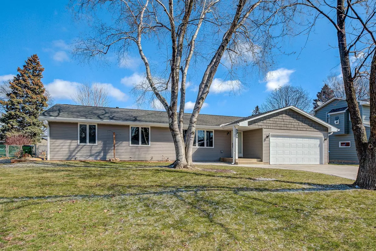 Roseville, MN 55113,1733 Eldridge AVE W