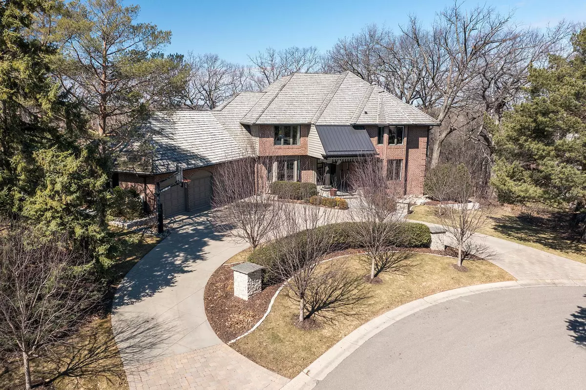 Edina, MN 55436,4926 Interlachen CT