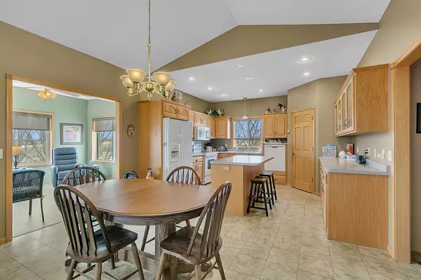 Sauk Rapids, MN 56379,1917 Eastern Star CIR