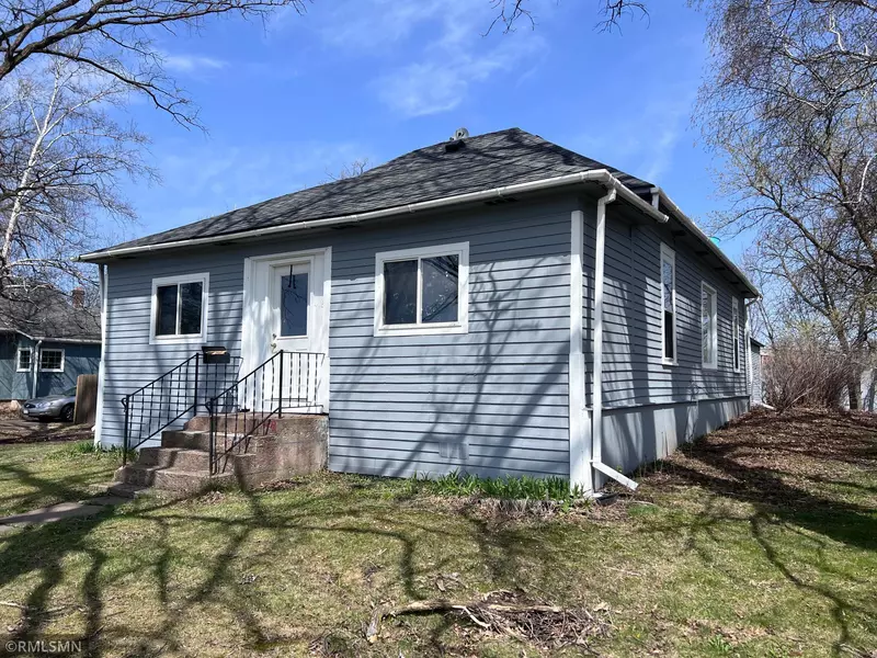 418 Forest AVE E, Mora, MN 55051