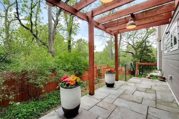 Saint Louis Park, MN 55416,2201 France AVE S