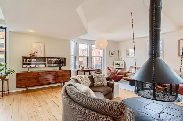 Saint Paul, MN 55102,504 Selby AVE #1