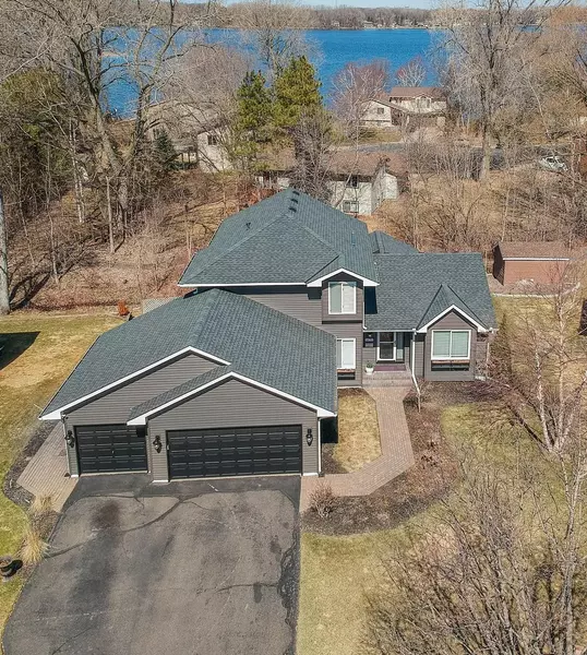 6633 White Birch CT, Lino Lakes, MN 55014