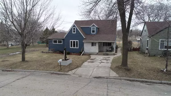 Elbow Lake, MN 56531,411 7th Ave SE