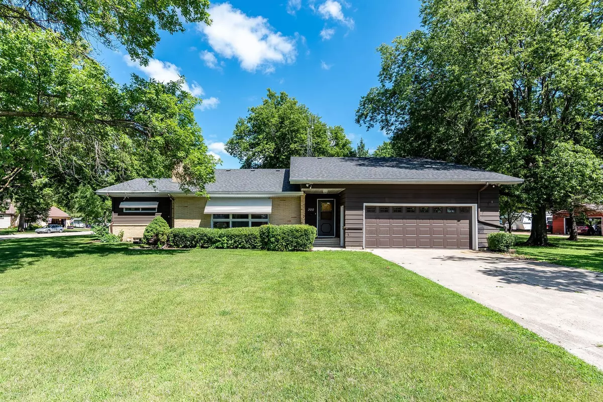 Amboy, MN 56010,300 2nd AVE S